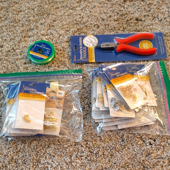 Large Lot Of Jewelry Making Kit with Tools-34 Pieces New! - Picture 1 of 16